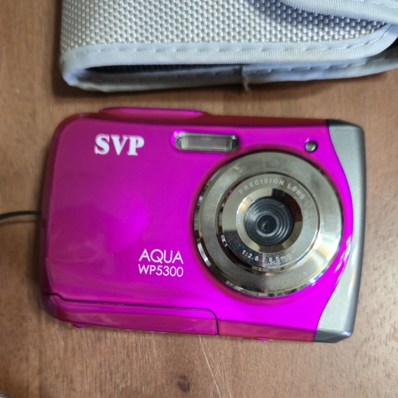 SVP Other - SVP Aqua WP5300 Pink Waterproof Digital Camera w Case